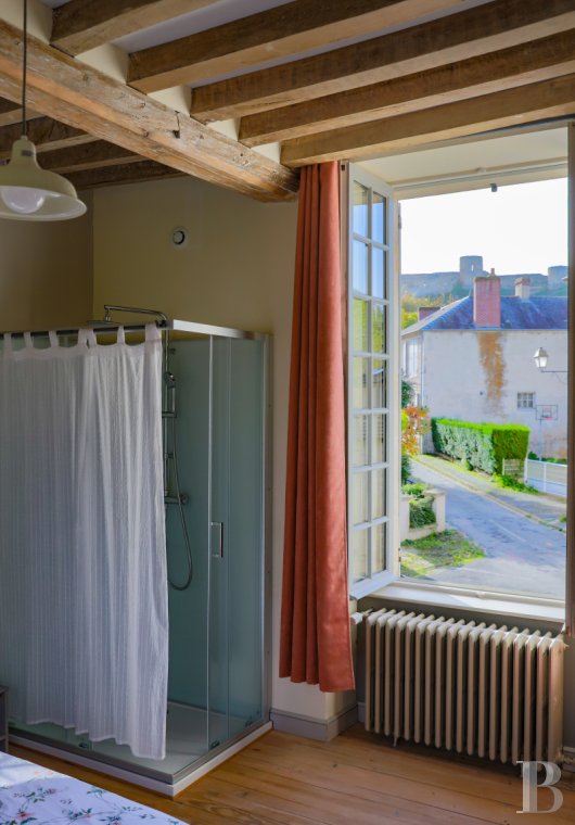 En Normandie, à Falaise, une maison des 17e et 18e siècles au cœur d’un quartier historique - photo  n°27
